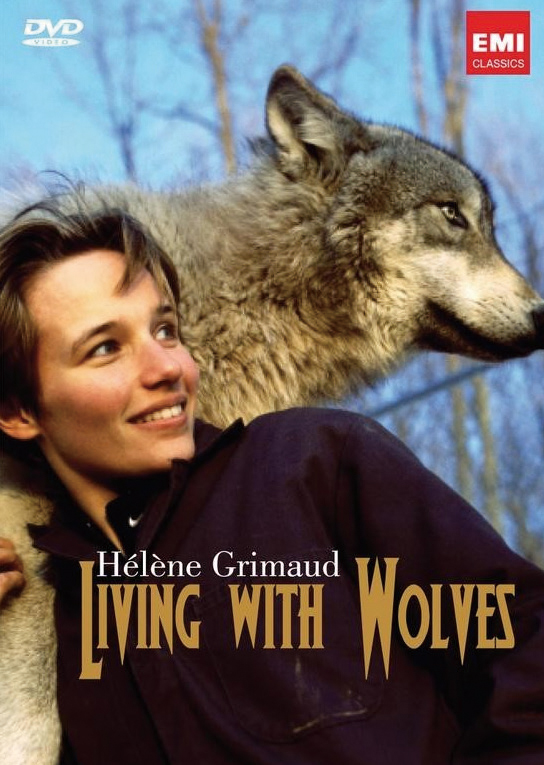 실제 늑대를 키우는 유명 피아니스트 엘렌 그리모가 늑대들과 함께 한 책 표지